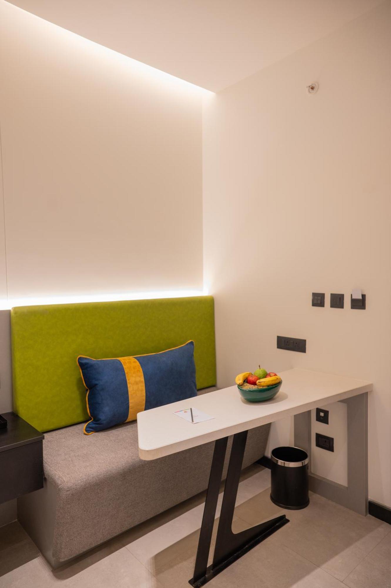 Zibe Luxe Kakinada By Grt Hotels Екстер'єр фото