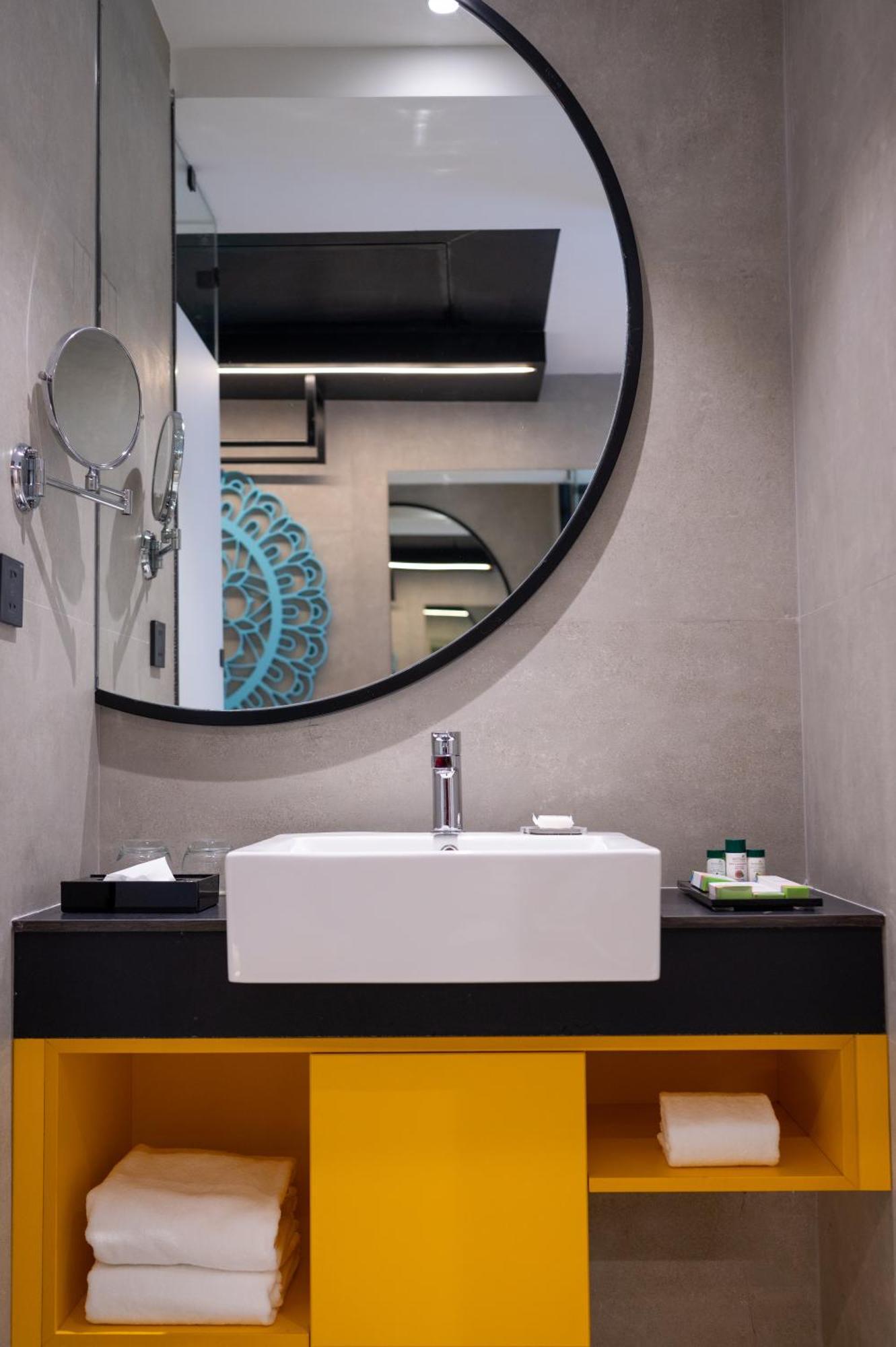 Zibe Luxe Kakinada By Grt Hotels Екстер'єр фото