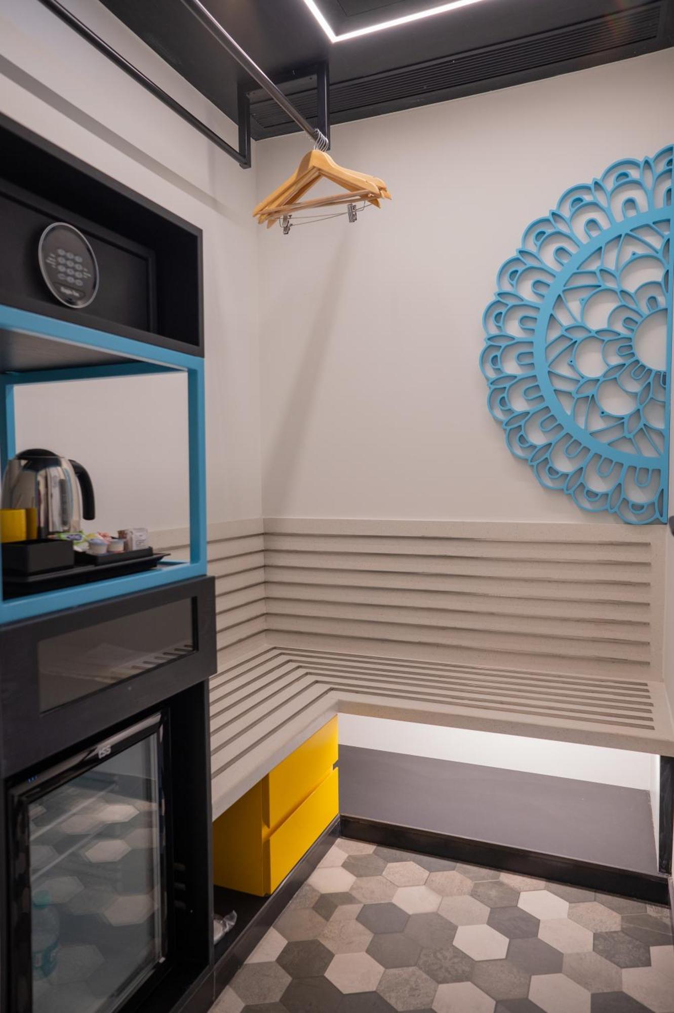 Zibe Luxe Kakinada By Grt Hotels Екстер'єр фото