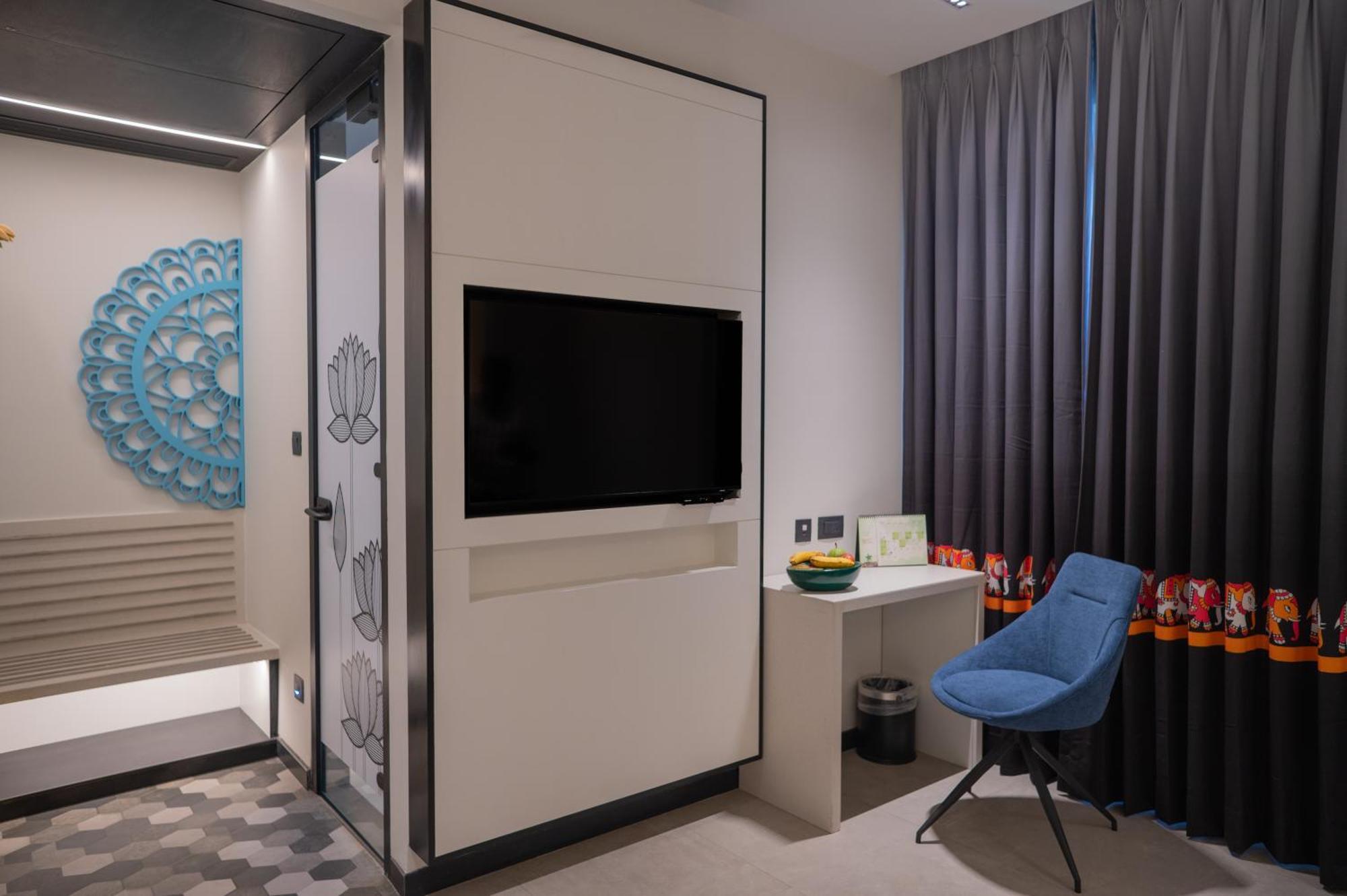 Zibe Luxe Kakinada By Grt Hotels Екстер'єр фото